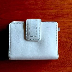 Fossil Leather Tri-Fold Wallet